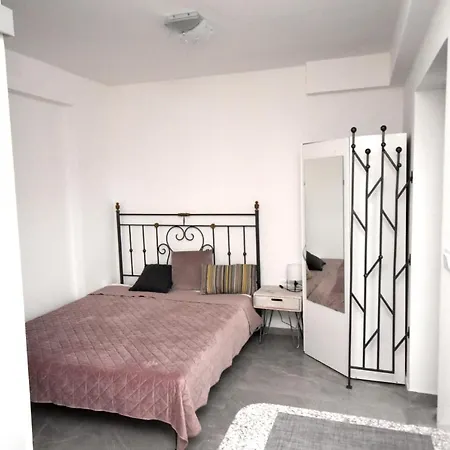 Apartmaji Lejardin Skofljica Exterior photo
