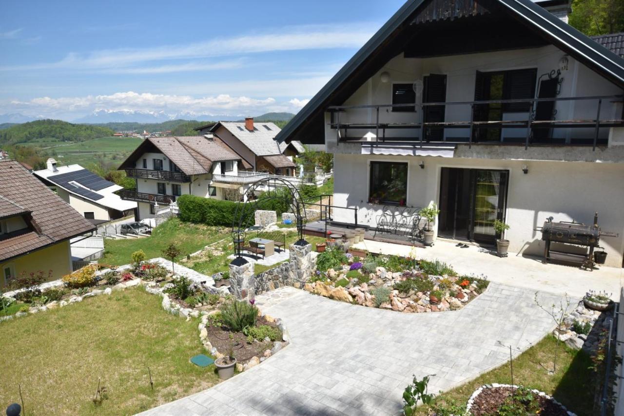 Apartment Apartmaji Lejardin Skofljica